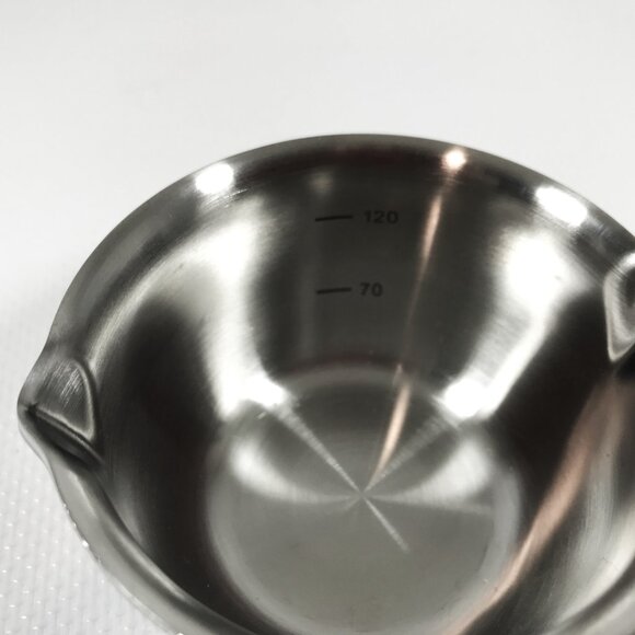 Stainless Steel Liquid Measuring Cup - Picture 5 of 7
